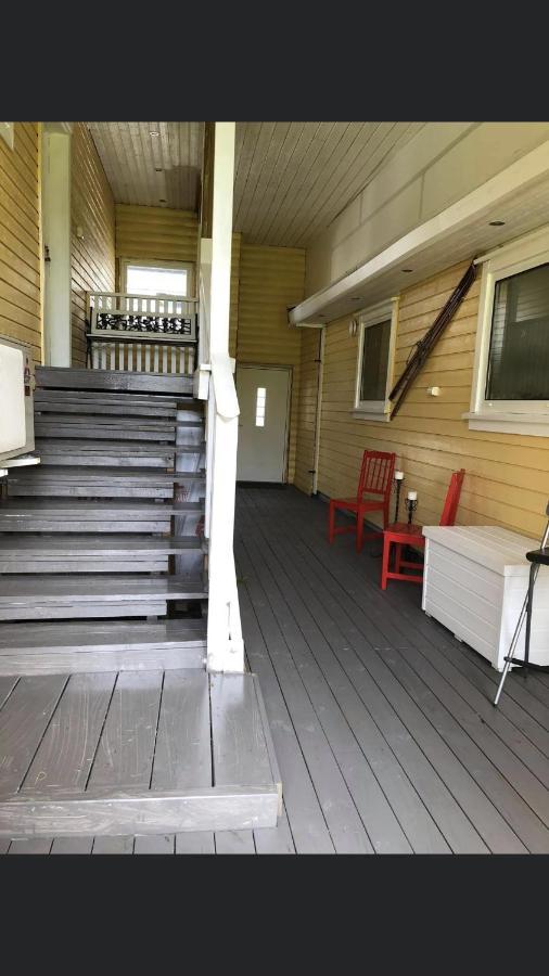 Appartamento Den Gule Huset Lyngdal Esterno foto